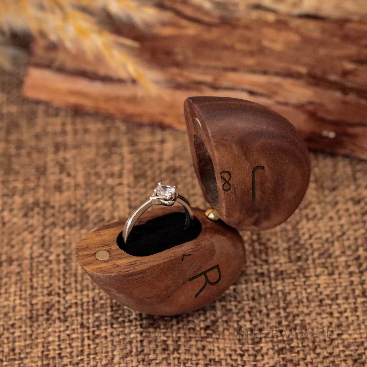 Romantic Heart - Shaped Wooden Wedding Ring Proposal Box,  Customizable for Weddings, Unique Jewelry Holder Gift